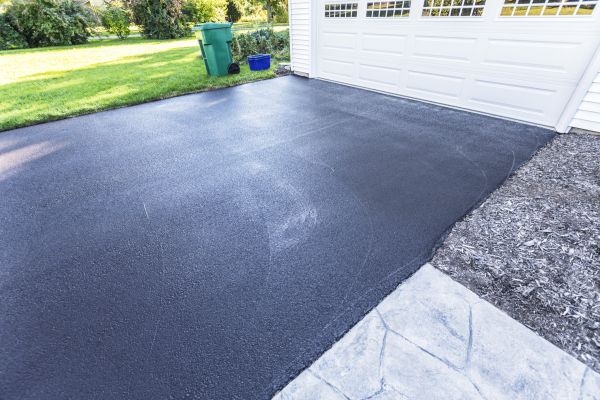 Cost of Blacktop Driveway Service in Freehold