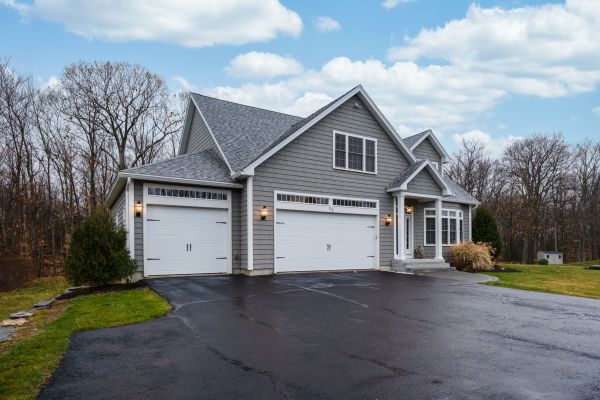 Driveway Asphalt Replacement in Freehold